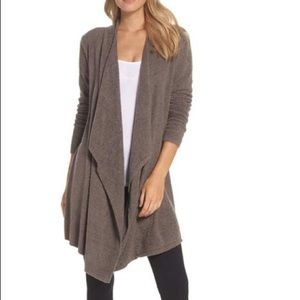 Barefoot Dreams CozyChic Lite Wrap in Cocoa